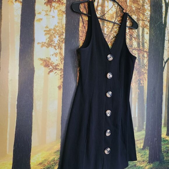 ASOS Design Sleeveless Con Dress V Neck Ribbed Mini Tank In Black Size 2 Buttons - Picture 2 of 9
